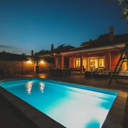 Villa In Algarve Near Golden Beaches Villa *