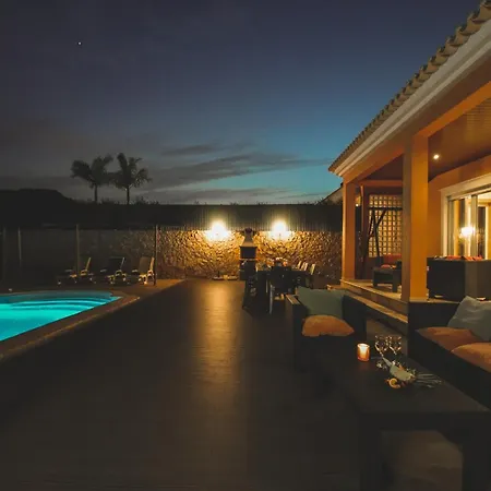 Villa In Algarve Near Golden Beaches * Albufeira