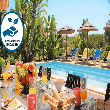 Villa Villa In Algarve Near Golden Beaches